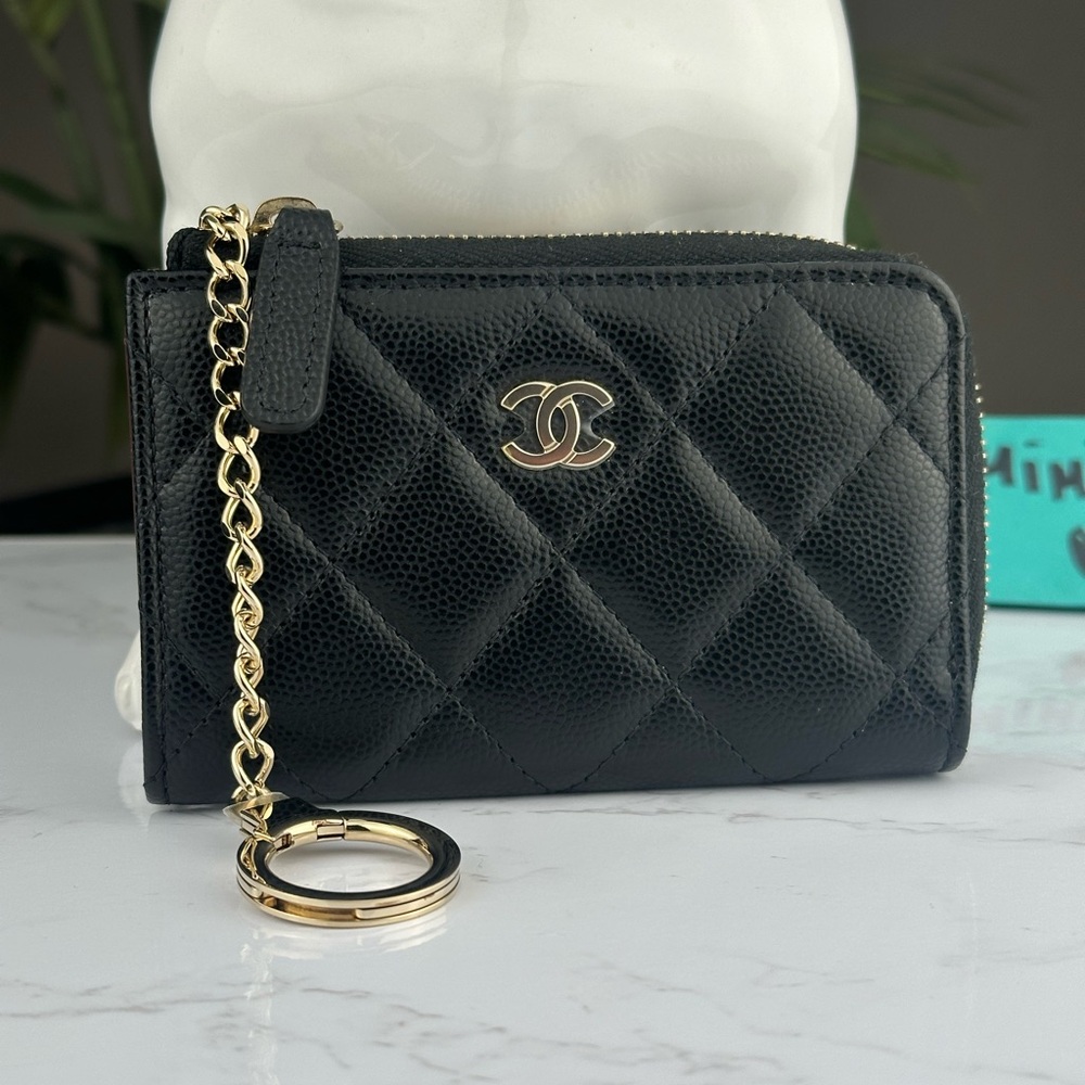 CHANEL Black Caviar Leather Zip Key Holder / Key Case